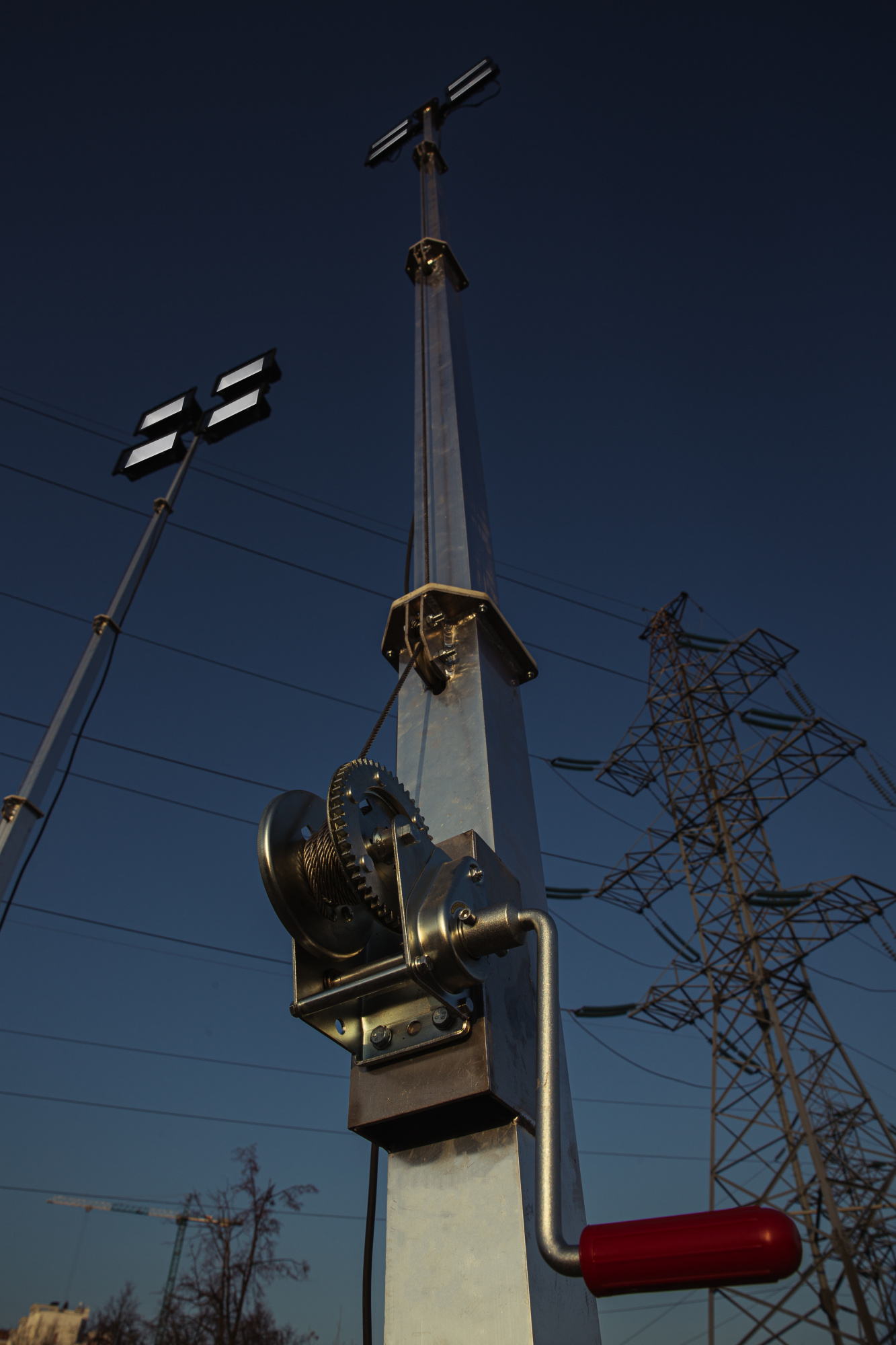 Мачта 9 метров переносная  с лебедкой на треноге без прожекторов ПМО(ПМТ) - 9 (Л)