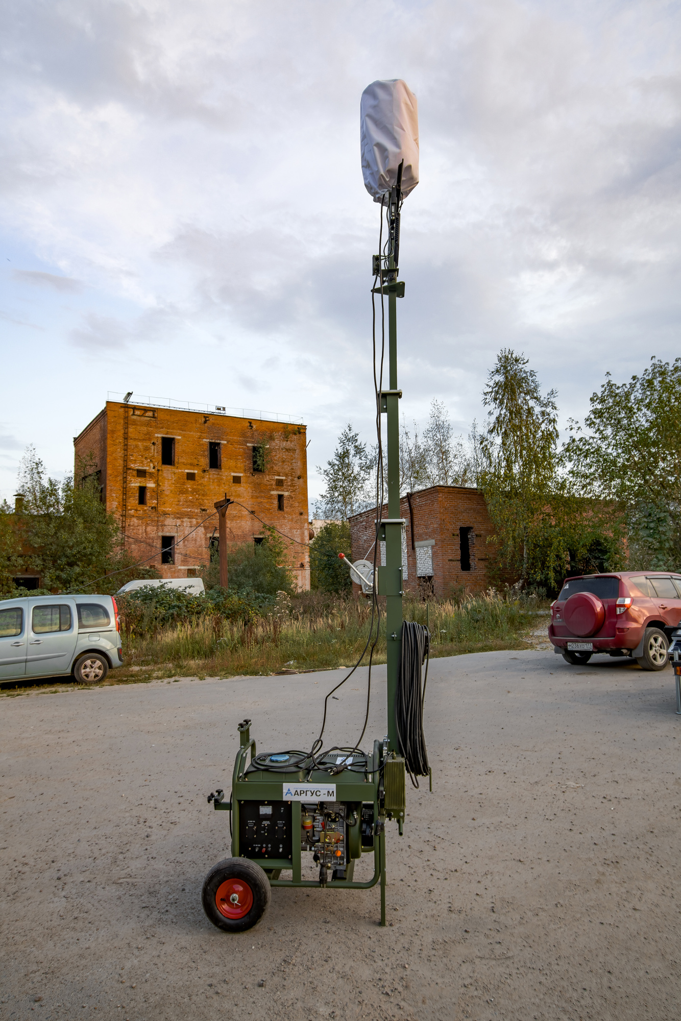 Мобильная осветительная установка МОУ-3,5Т-4х150(С) 2,2(БГ)