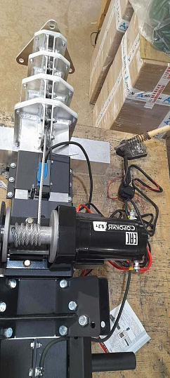 Мачта 10 метров с электролебедкой усиленная телескопическая на  треноге без прожекторов ПМТ - 10 (ЭЛ)