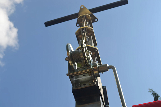 Мачта 7 метров переносная  с лебедкой на треноге без прожекторов ПМО(ПМТ) - 7 (Л)