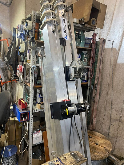 Мачта 7 метров с электролебедкой усиленная телескопическая на  треноге без прожекторов ПМО(ПМТ) - 7 (ЭЛ)